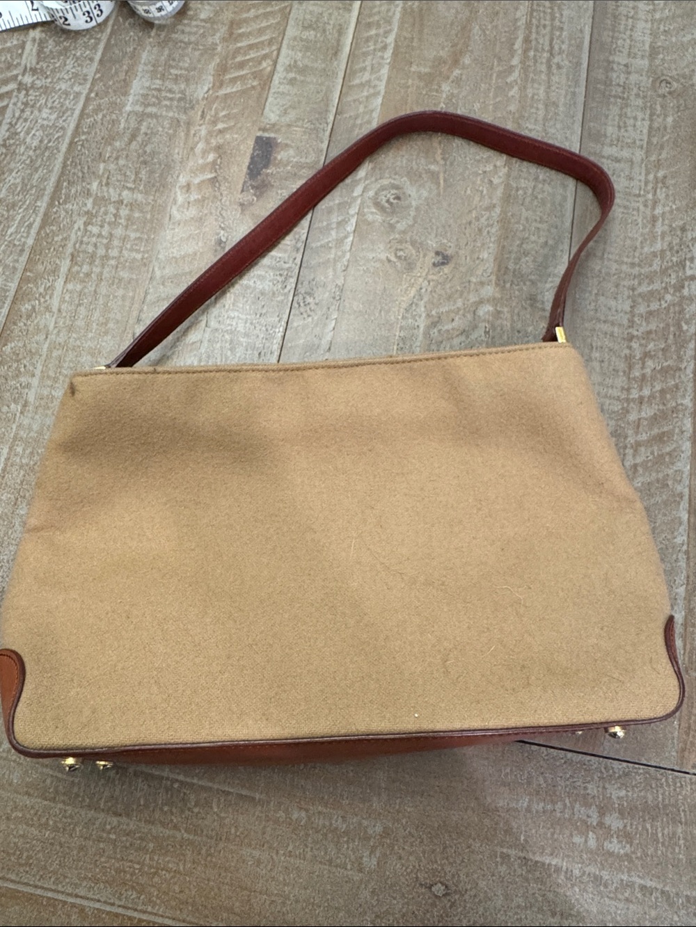 Kate Spade Washington Square Mega Sam Beige Wool Bag
Purse